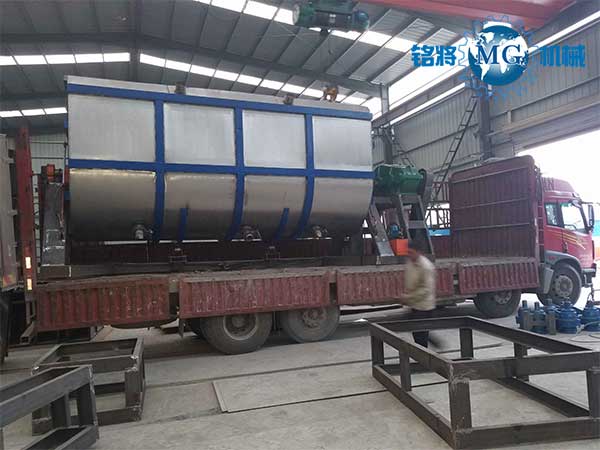 真石漆從底漆、分格、罩面施工,到為什么會出現不平、空鼓、脫落?