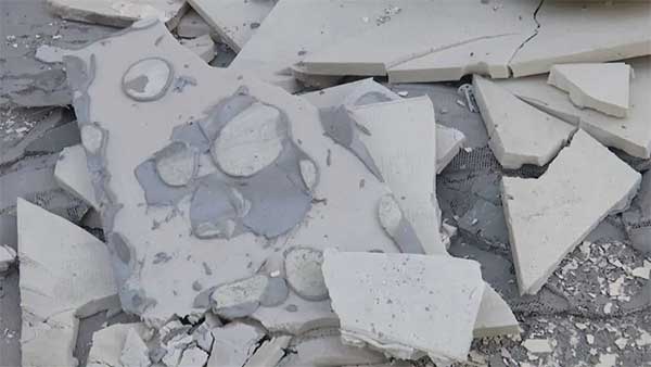 一場(chǎng)大風(fēng)過后,銀川一小區(qū)外墻保溫層大面積脫落!