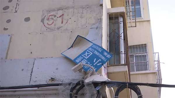 一場(chǎng)大風(fēng)過后,銀川一小區(qū)外墻保溫層大面積脫落!