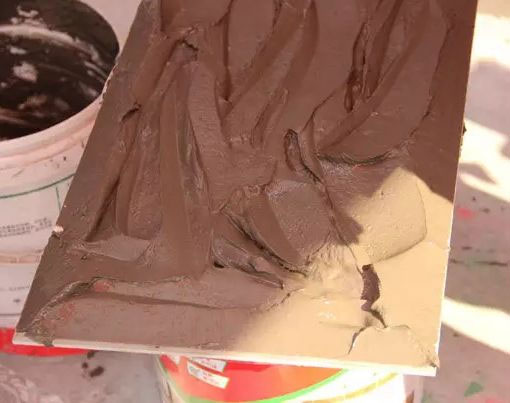 為什么說瓷磚膠企業比水泥砂漿企業更受歡迎?